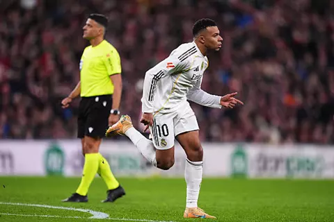 الأفضل من خارج المنطقة.. مبابي يواصل التألق مع ريال مدريد (أرقام)